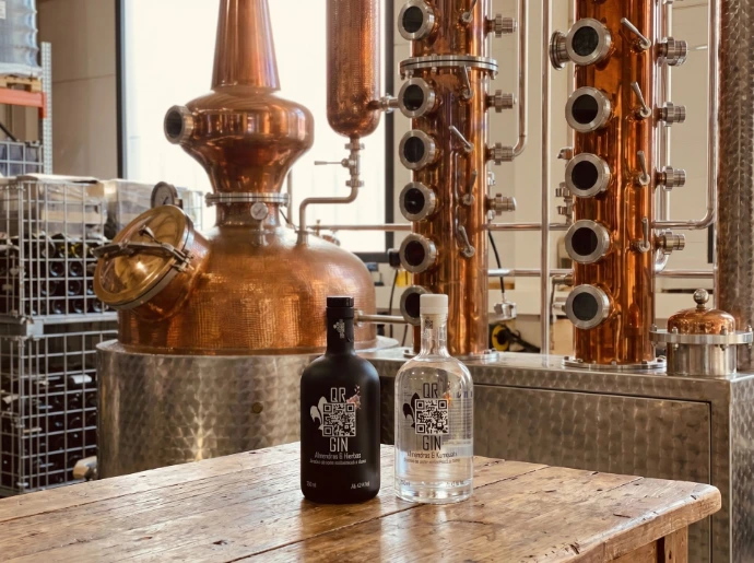 Brouwhoeve Distilleerderij produceert QR Gin voor Restaurant Le Dauphin