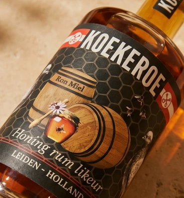 Brand design en etiketontwerp voor een eigen drankmerk