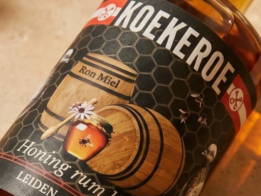 Brand design en etiketontwerp voor een eigen drankmerk